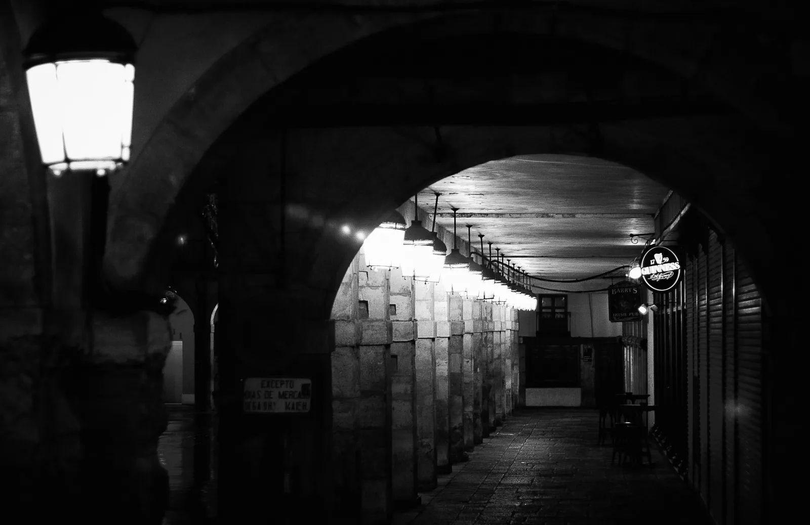Sombras en la Plaza Mayor — Fotos de León